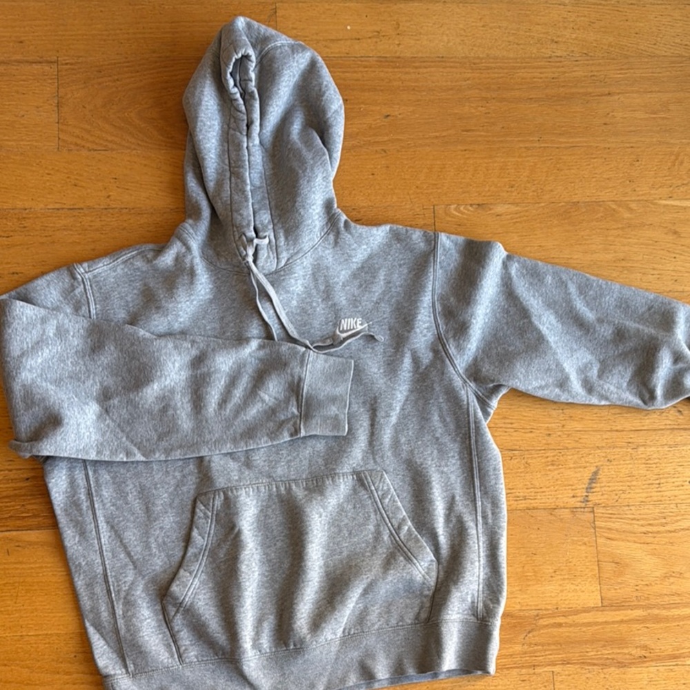 Nike Men's Heather Gray Pullover Hoodie